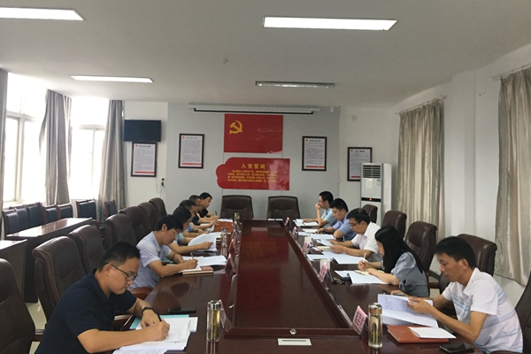 梅龍街道召開中央脫貧攻堅專項巡視“回頭看”整改暨深化“三個以案”警示教育專題民主生活會_副本.jpg